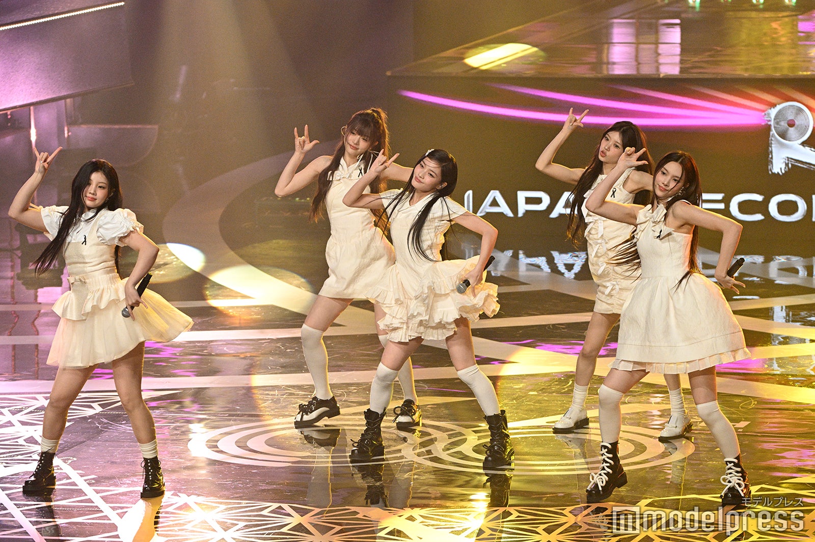 （C）モデルプレス