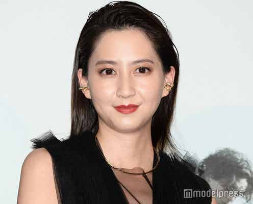 河北麻友子、SEXYドレスで美脚&美背中大胆露出 「美しすぎる」「憧れ」と反響続々