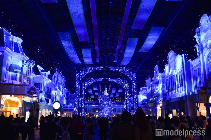 セレブレーションストリート(C)モデルプレス(C)Disney