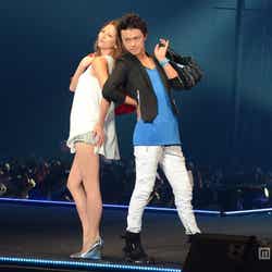 (左から)香里奈、勝地涼