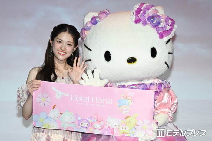 松村沙友理、ハローキティ(C)モデルプレス