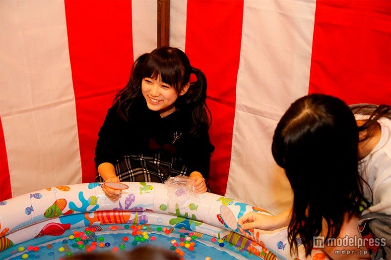 「箱推宮 4生会（はこおしぐう ふぉーじょうや）～1461日分の感謝・楽しまんといかんばい～」の様子（C）AKS