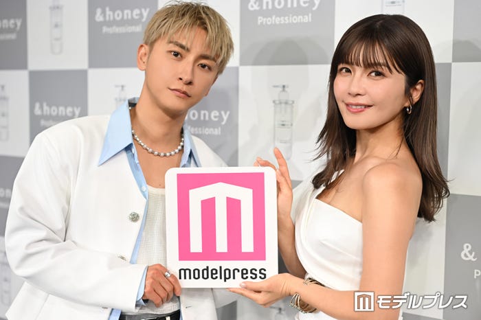 與真司郎、宇野実彩子(C)モデルプレス