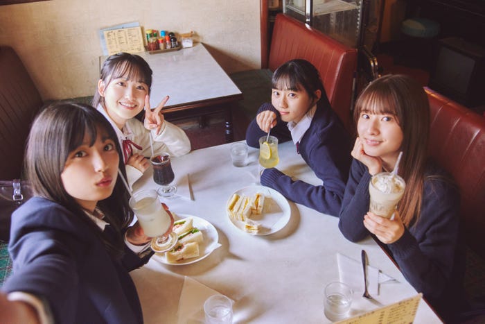 乃木坂46 5期生写真集より/撮影:Sakai De Jun