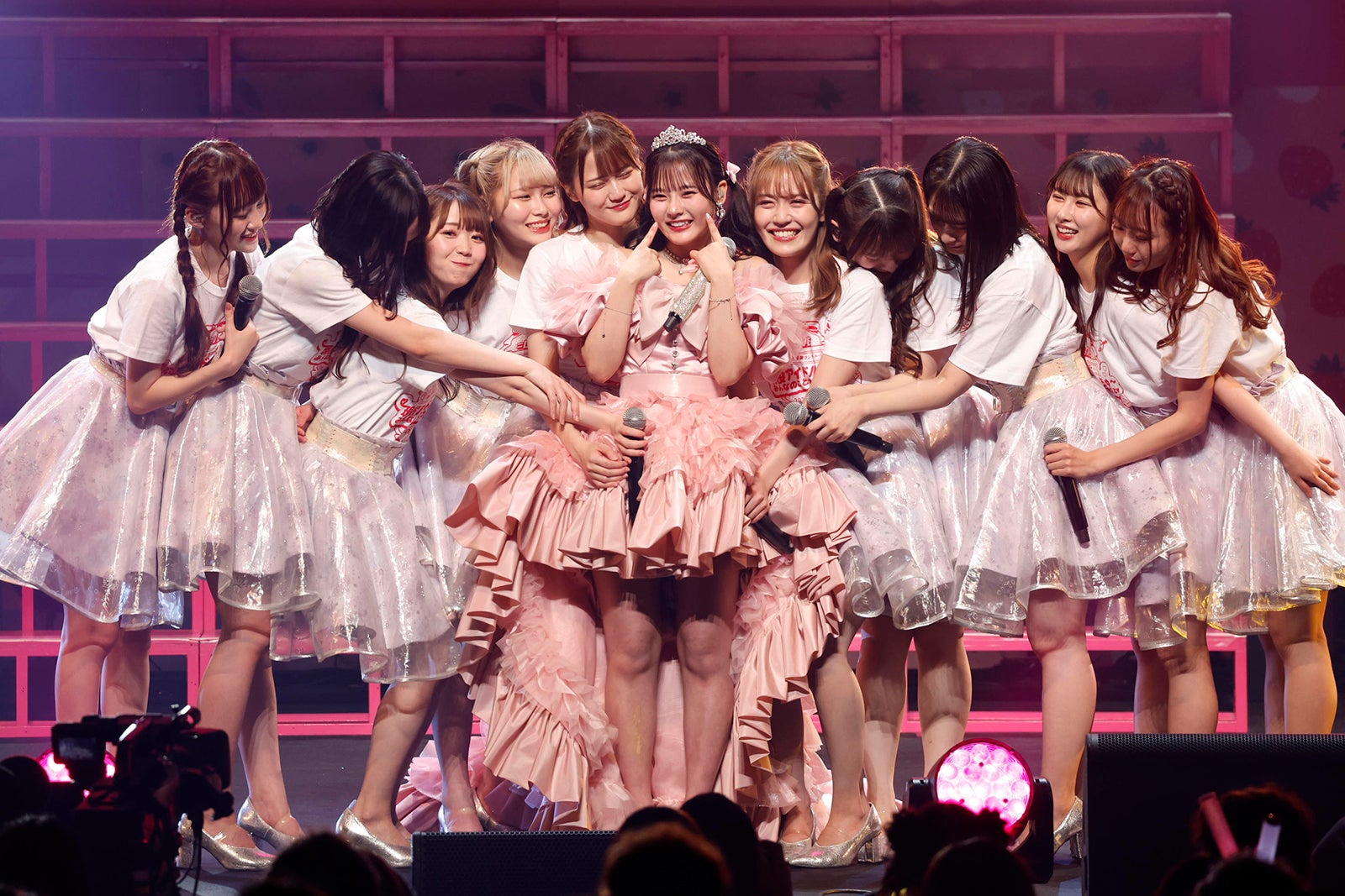 ＝LOVE「～齊藤なぎさ卒業コンサート～　現役アイドルちゅ～ みんなのこと大好きだよ」より（提供写真）