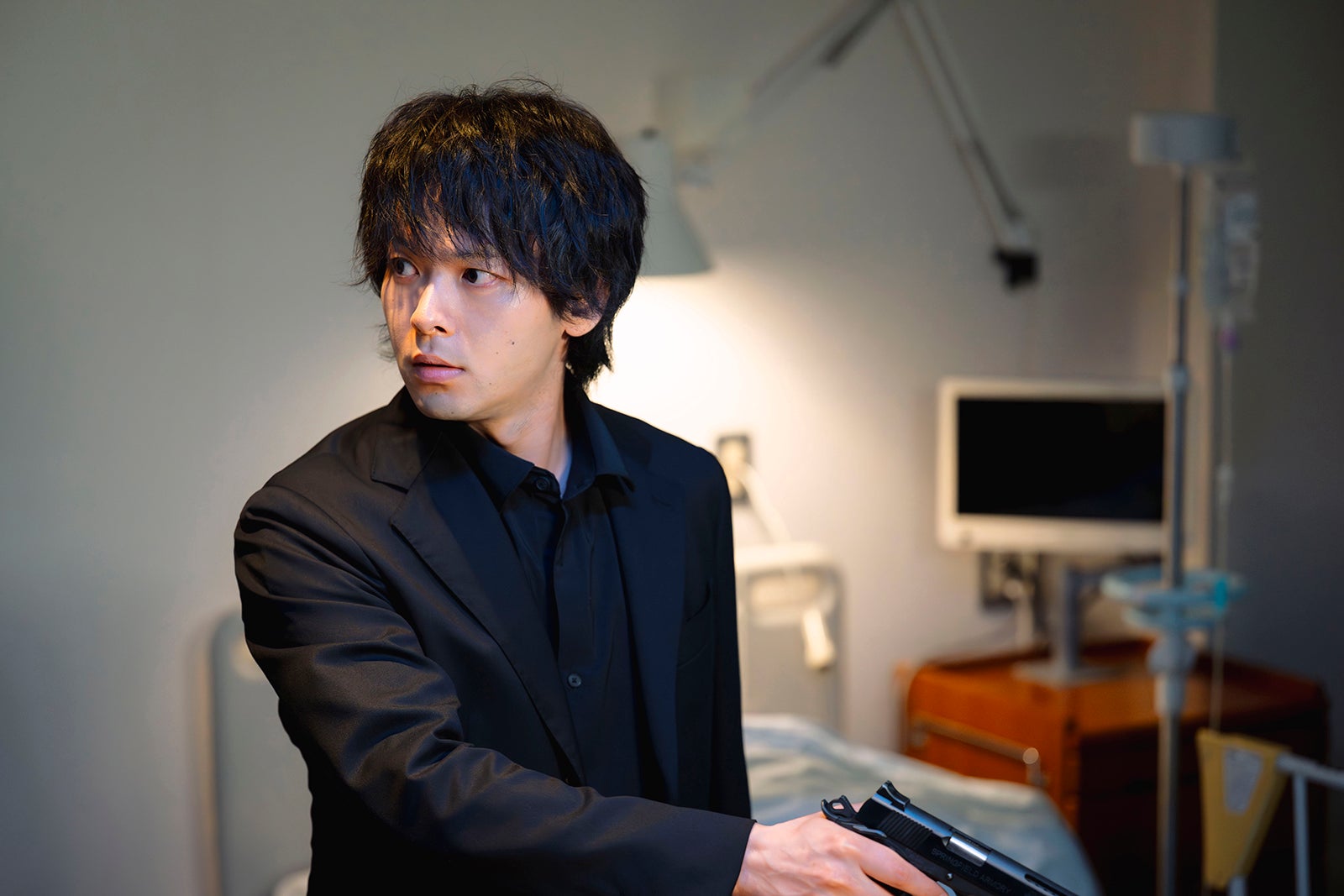 中村倫也「DOPE 麻薬取締部特捜課」第5話（C）TBS