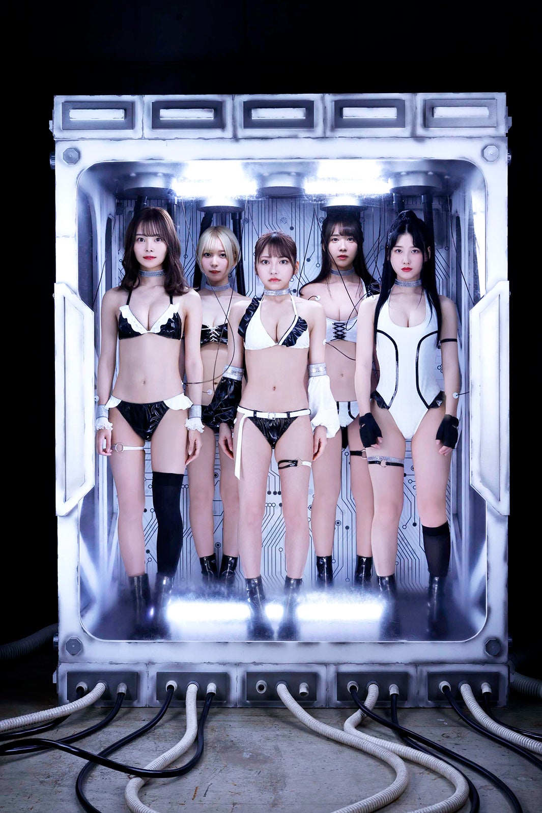 2i2 ニーニ　天羽希純 あまうきすみサイン入りフォトスタンド 🍭 #2i2 天羽希純［アザーカット＆インタビュー］レトロ漂う衣装