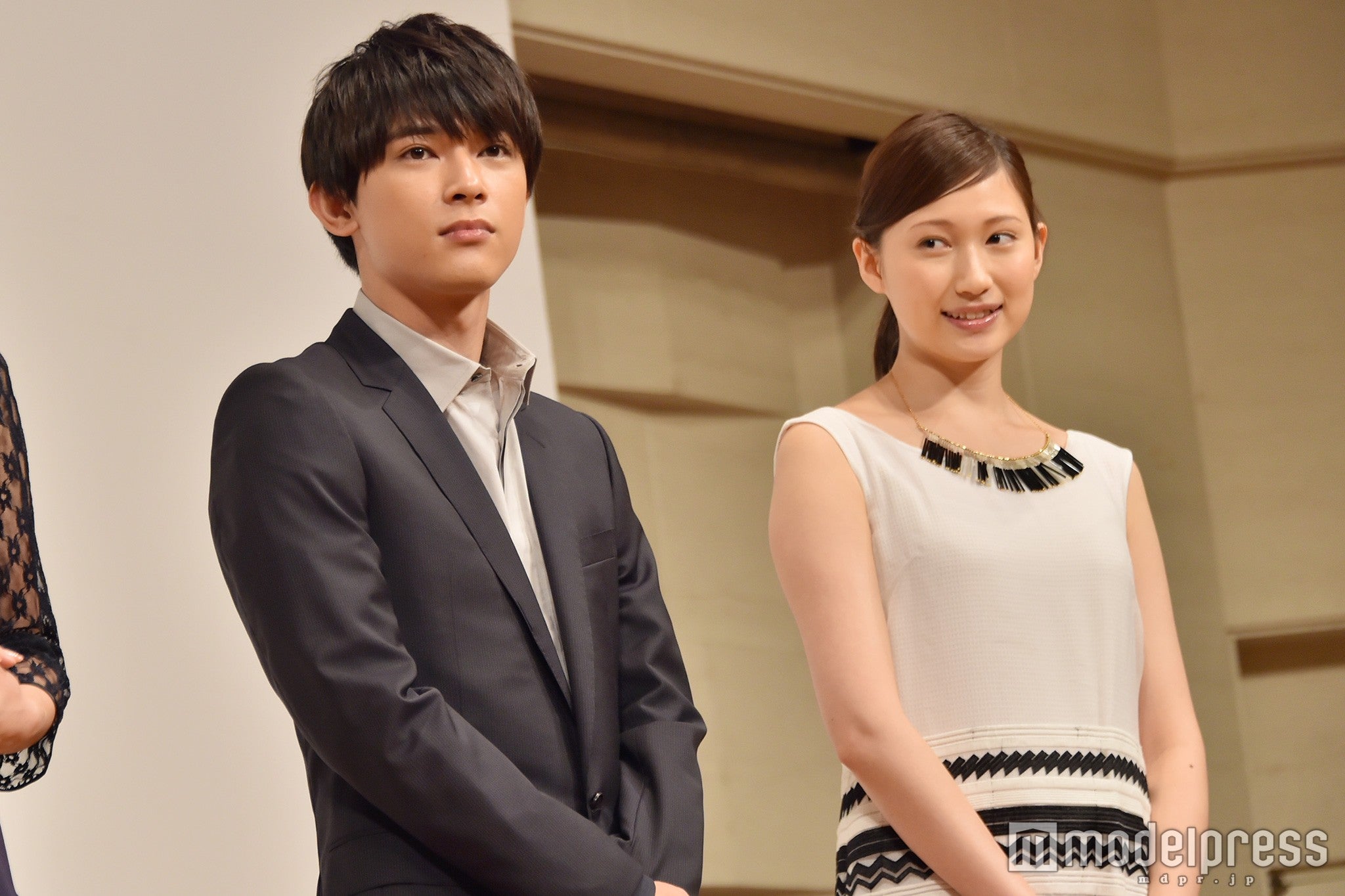 吉沢亮、大野いと（C）モデルプレス