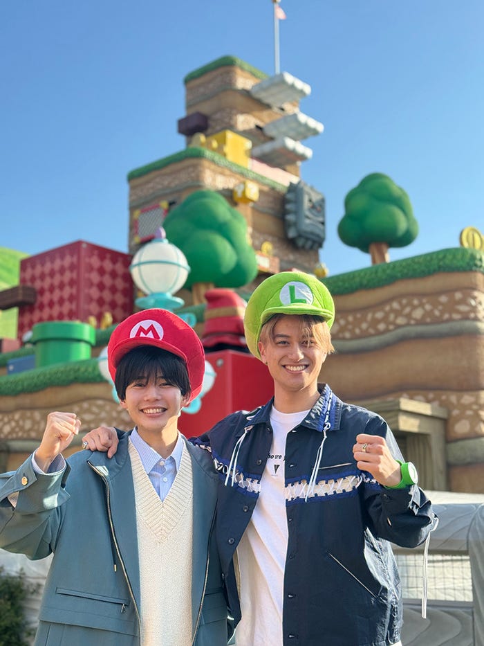 長尾謙杜、小島健(C)フジテレビ