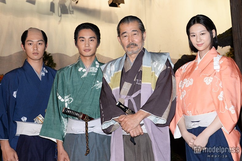 （左から）工藤阿須加、中村蒼、藤竜也、西内まりや