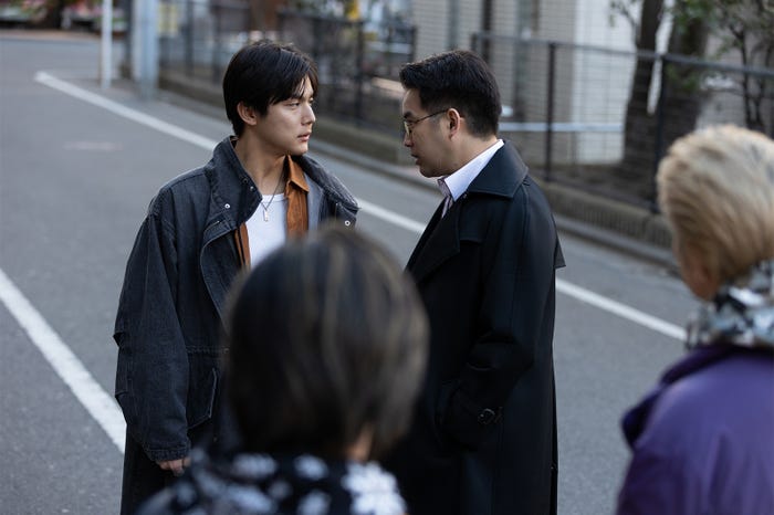 中川大志、三浦貴大「95」第2話より(C)「95」製作委員会