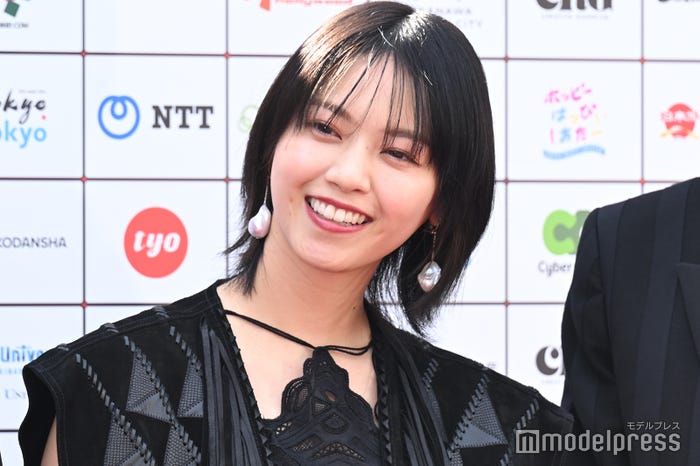 西野七瀬(C)モデルプレス