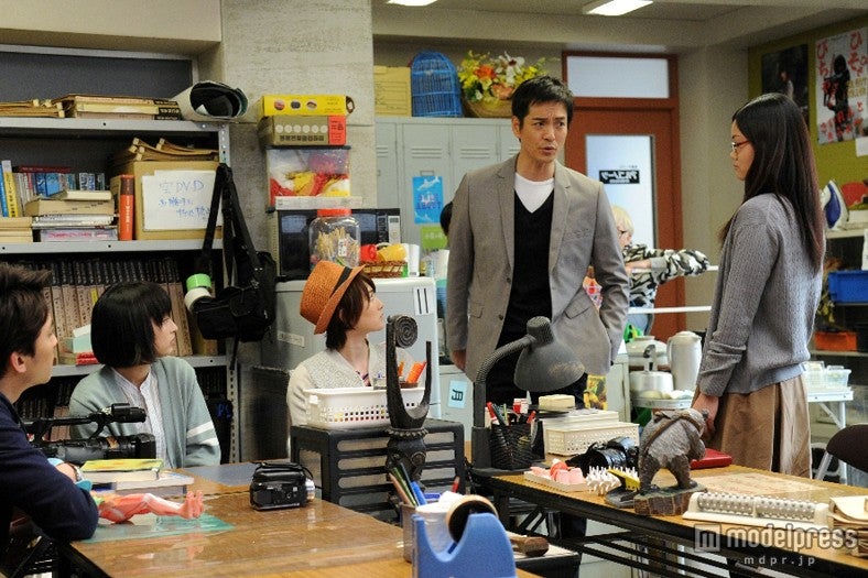 「ブラック・プレジデント」の第2話場面カット