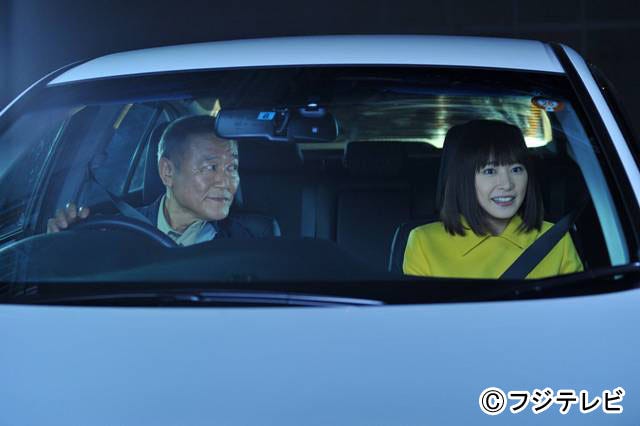 (左から)國村隼、新垣結衣