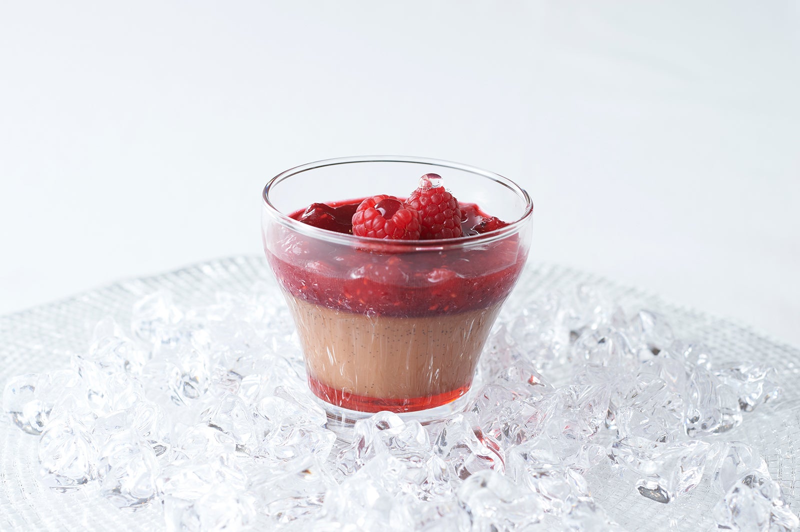 ミルクチョコとラズベリーペパン／画像提供：グランド ハイアット 東京 