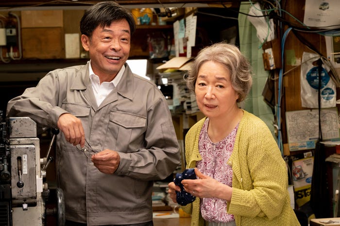 光石研、宮本信子(C)2022「メタモルフォーゼの縁側」製作委員会