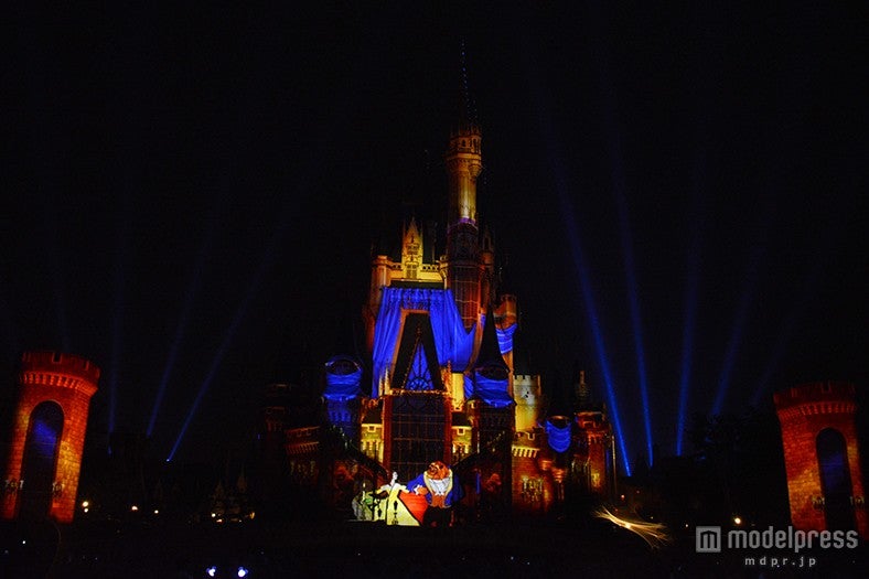 「ワンス・アポン・ア・タイム」／美女と野獣、舞踏会のシーン