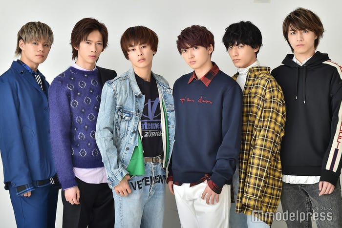 超特急(左から)カイ、リョウガ、タクヤ、ユーキ、ユースケ、タカシ (C)モデルプレス