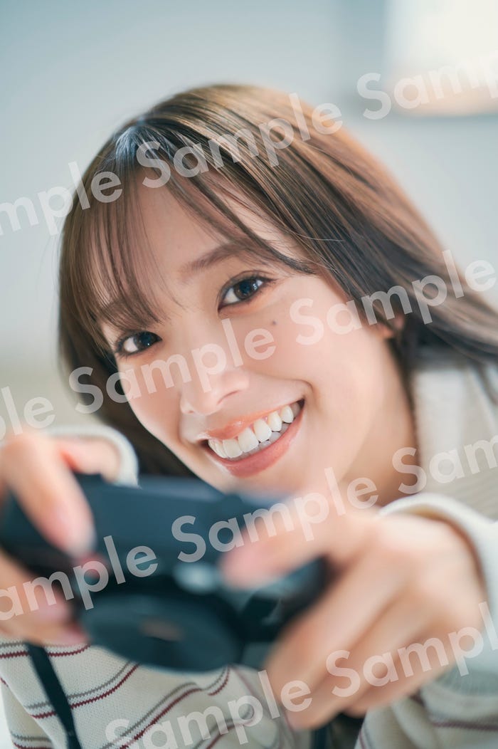 「日向坂46佐々木久美1st写真集」店別購入特典:くまざわ書店/撮影/藤原宏