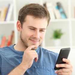 やり取りが憩いの時間…!男性が「返信したくなるLINE」の特徴