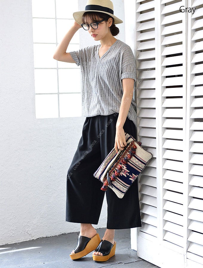 浅目のVネック透けサマーニットソートップス「coca」2,590円（税込）