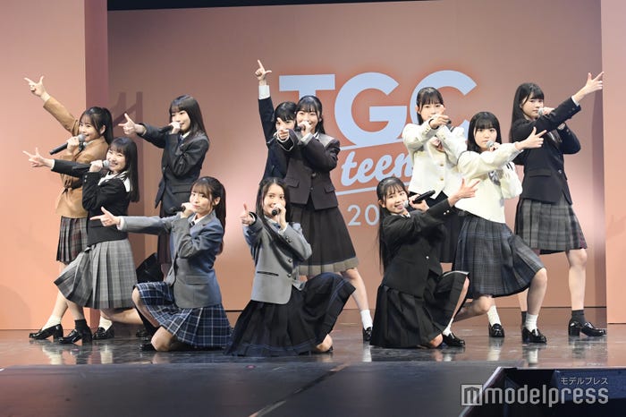 AKB48第17期生(C)モデルプレス