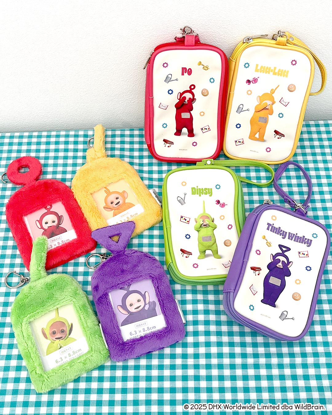 アクスタポーチ、ぬいぐるみカードホルダー／各390円（税込429円）（提供写真）