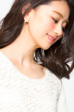 ストーンMIXガーリーピアス「DEPARTMENT」1,246円(税込)/画像提供:DEPARTMENT