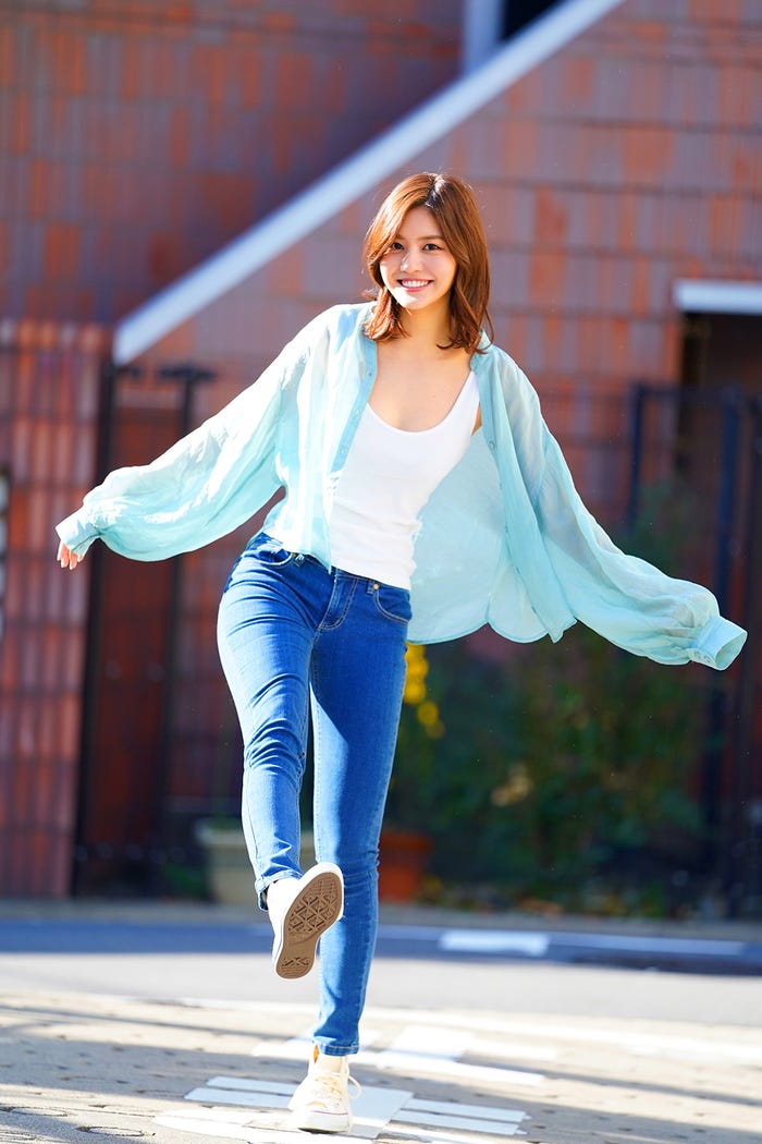 林ゆめ(C)「B.L.T.3月号増刊ゼロイチジャック版」(東京ニュース通信社刊)撮影:カノウリョウマ