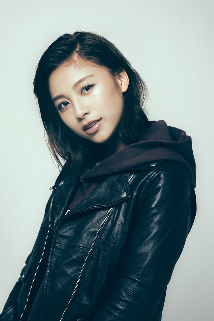 honoka(画像提供:avex)