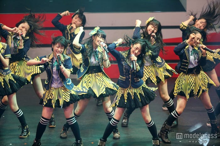 「メロンジュース」 HKT48(C)AKS