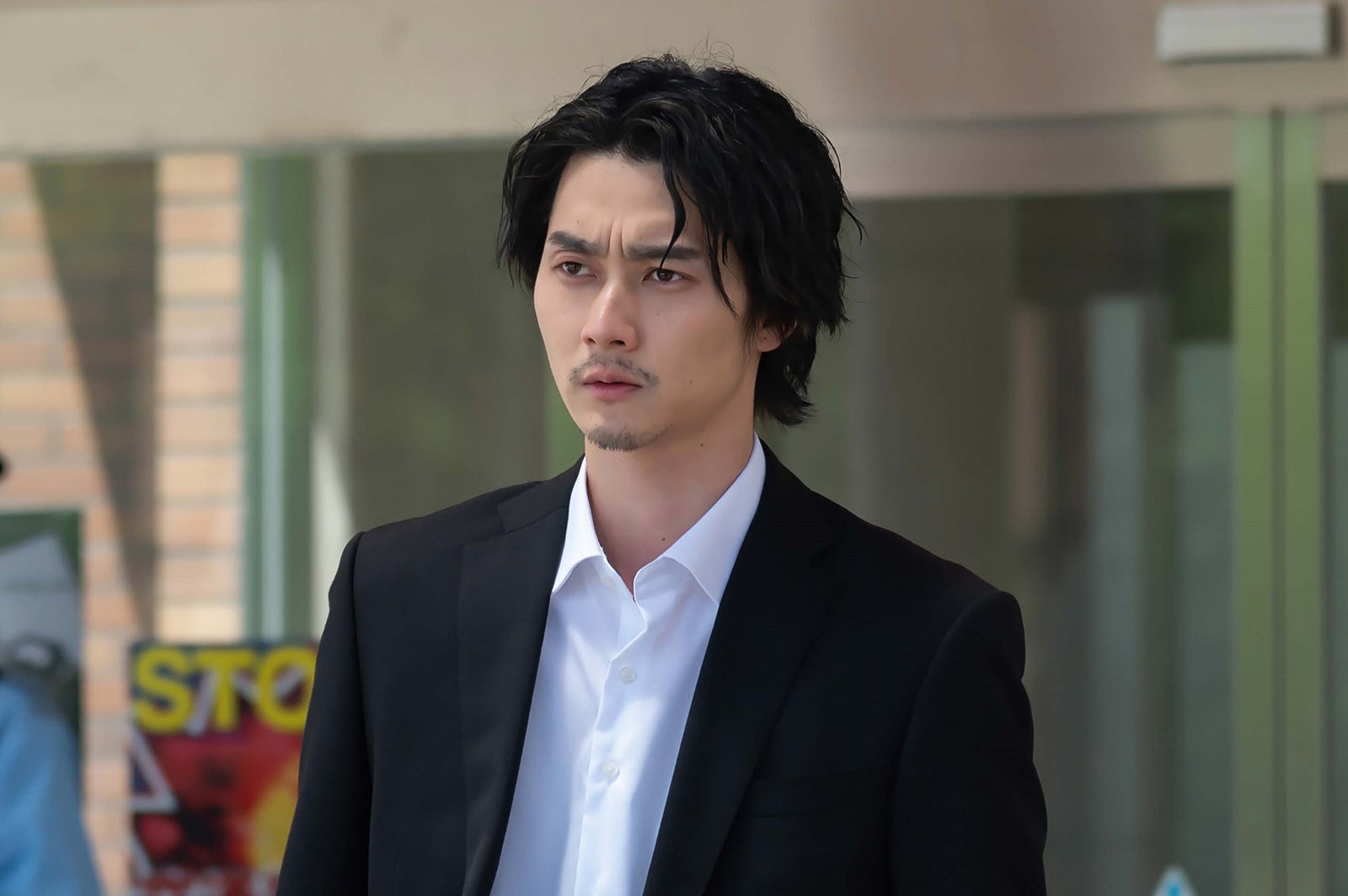 柳俊太郎 （C）「教祖のムスメ」製作委員会・MBS