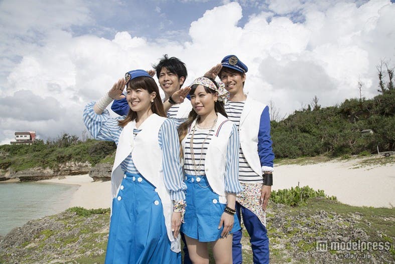 7!!(セブンウップス)/前列左からNANAE(Vo)、MAIKO(Dr)/後列左からKEITA(Ba)、MICHIRU(Gt)