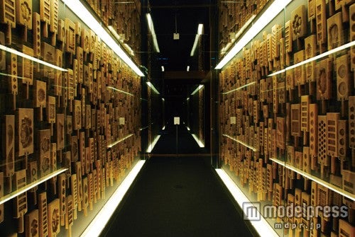 江戸時代から現代まで使われてきた木型千数百点余りを展示する「金沢菓子木型美術館」