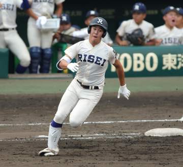 履正社 逆転勝ちで3年ぶり初戦突破 終盤に突き放す