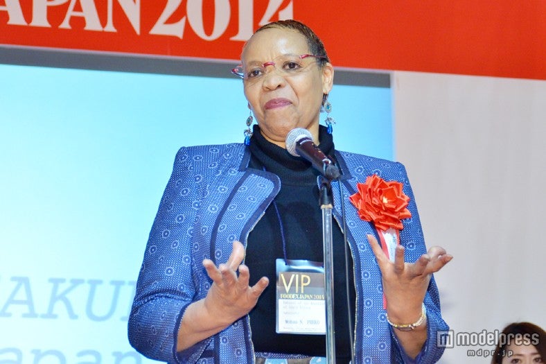 名誉審査員長：モハウN.ペコ南アフリカ共和国大使閣下