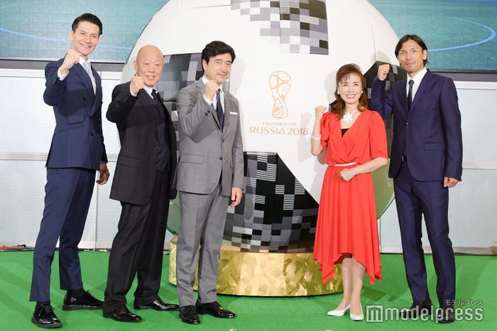 (左から)JOY、六平直政、ジョン カビラ、小柳ルミ子、鈴木隆行 (C)モデルプレス