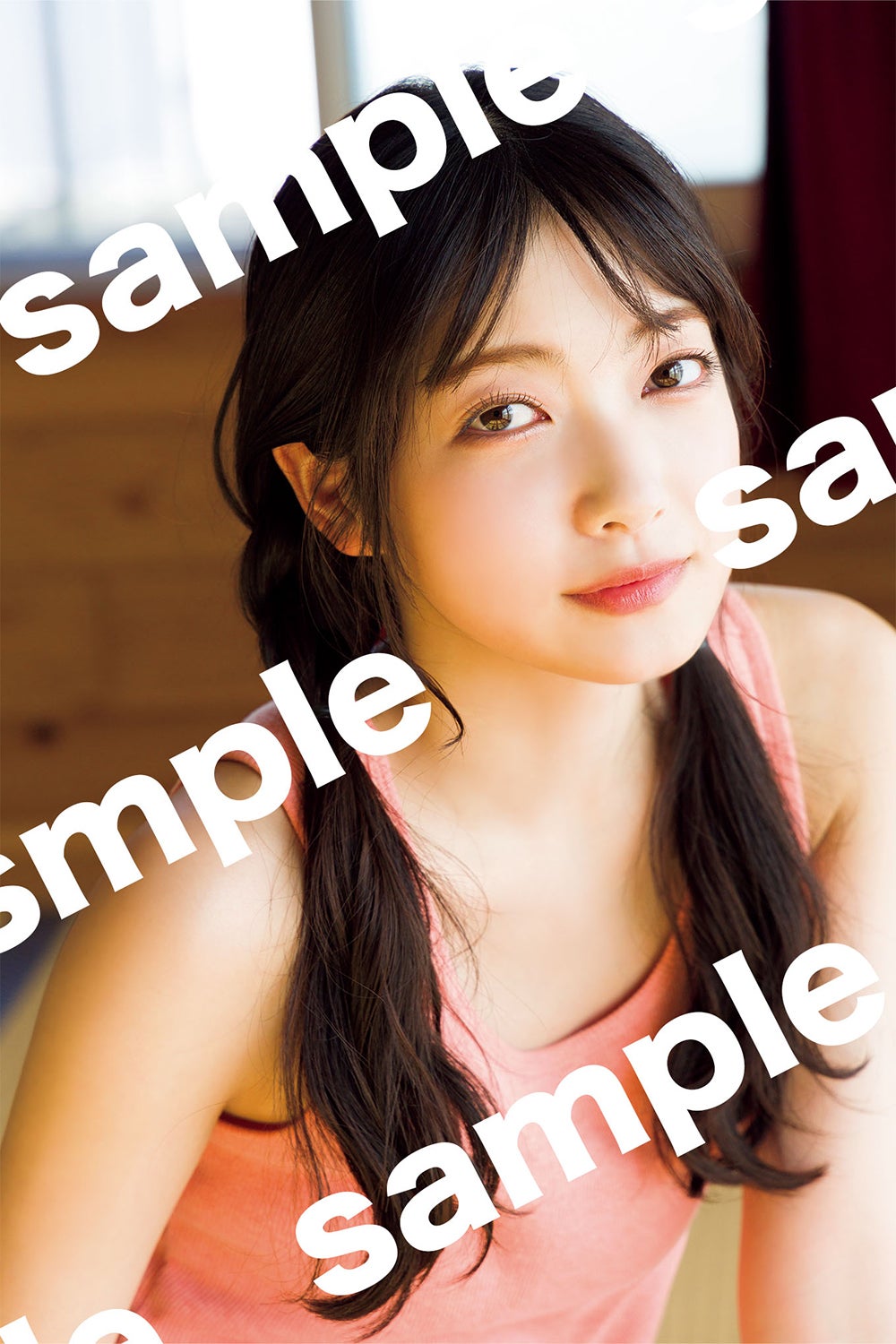 大園玲1st写真集「半分光、半分影」封入特典ポストカード1（撮影：Takeo Dec.／光文社）