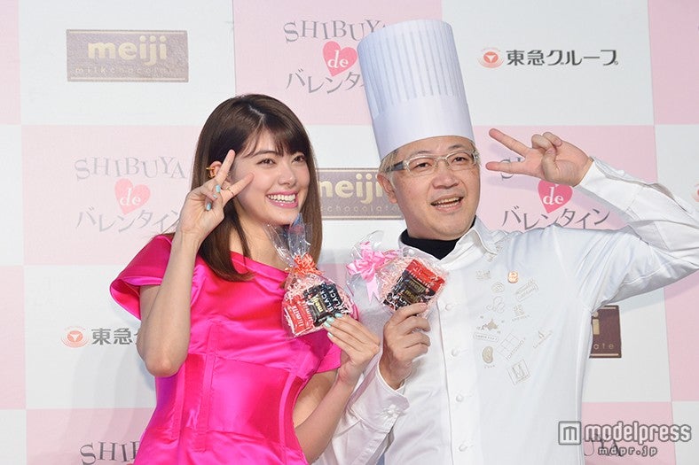 （左から）森星、人気パティシエの辻口博啓氏