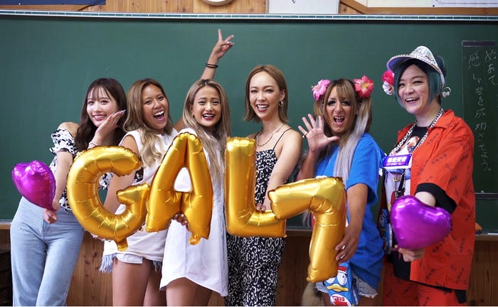 (左から)伊藤桃々、赤荻瞳、石垣千菜美、FUKA、溶接ギャル粉すけ、きょうこ(C)TBS