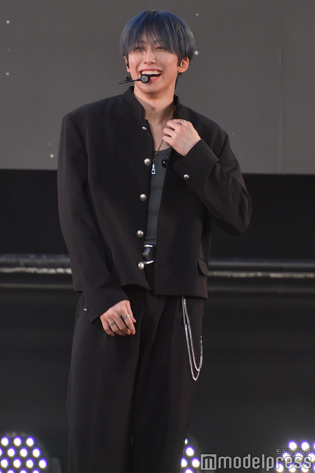 ファンからの黄色い歓声に照れるFUMA／&TEAM（C）モデルプレス