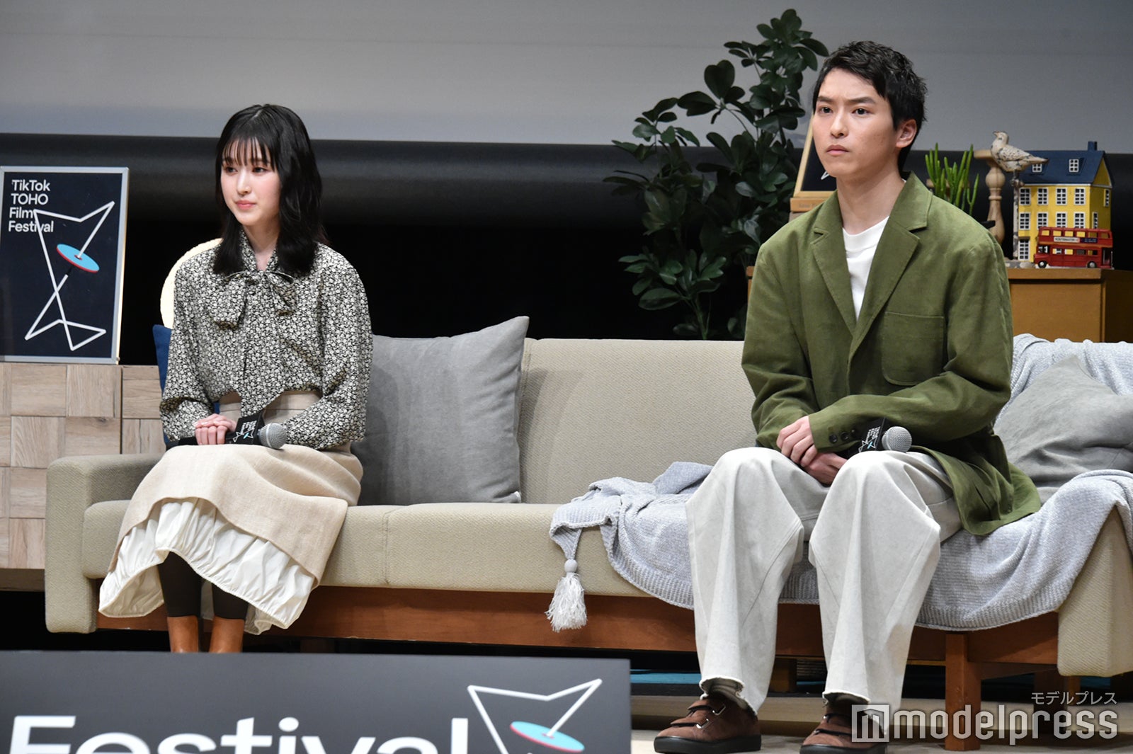 福本莉子、西野遼（C）モデルプレス