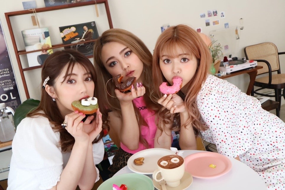 ちゃんえな、れいぽよ、なちょす／中野恵那オフィシャルブログより（画像提供：Ameba）