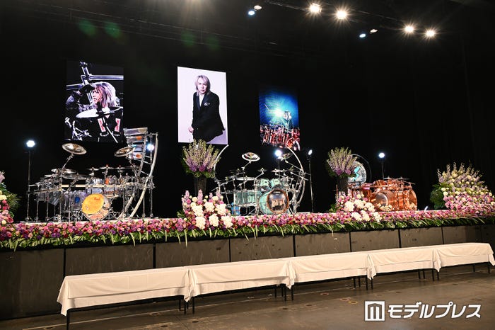 LUNA SEA真矢さん「お別れの会」祭壇(C)モデルプレス