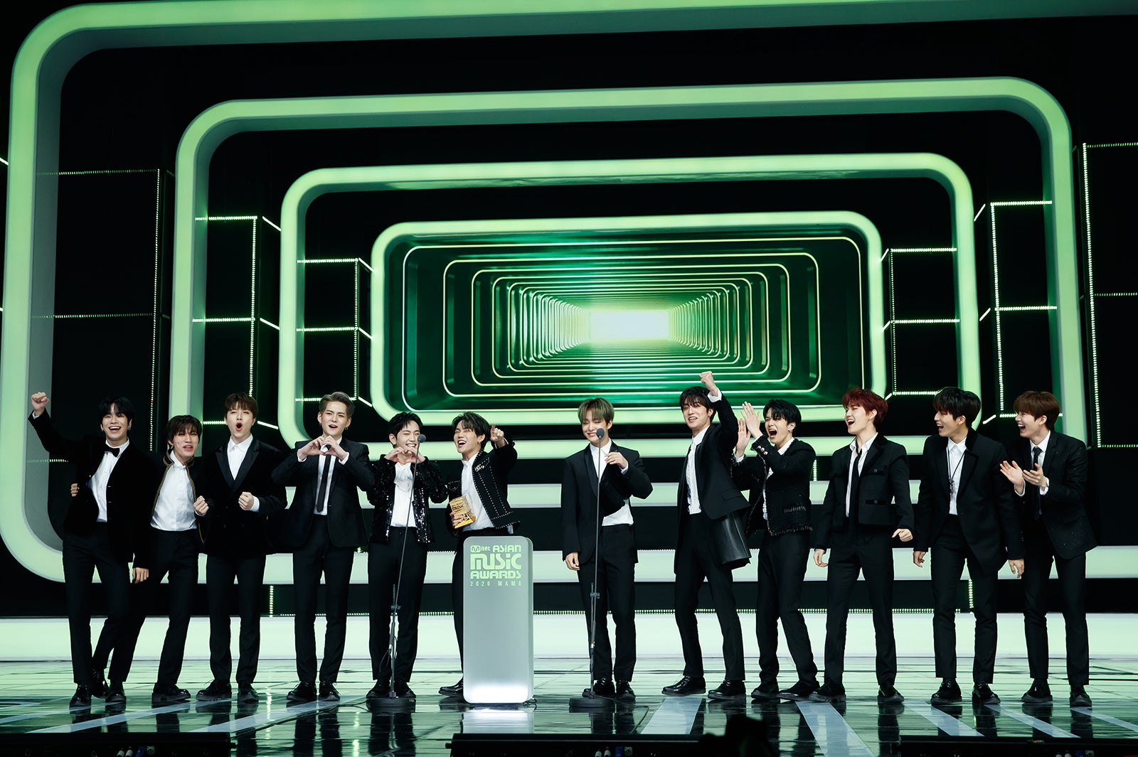 TREASURE（C）CJENMCo.,Ltd,AllRightsReserved.