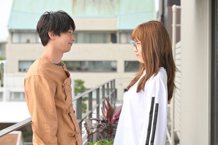 横浜流星、川口春奈「着飾る恋には理由があって」第8話より(C)TBS