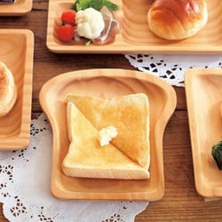朝ごはんが待ち遠しくなる 可愛いすぎる食パン型プレート モデルプレス 朝ごはんが待ち遠しくなる 可愛いすぎる食パン型プレート モデルプレス