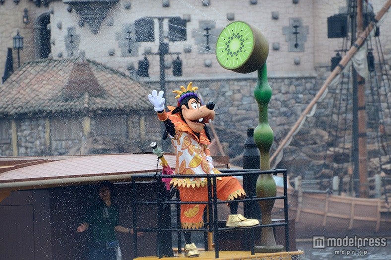 「ミニーのトロピカルスプラッシュ」グーフィー