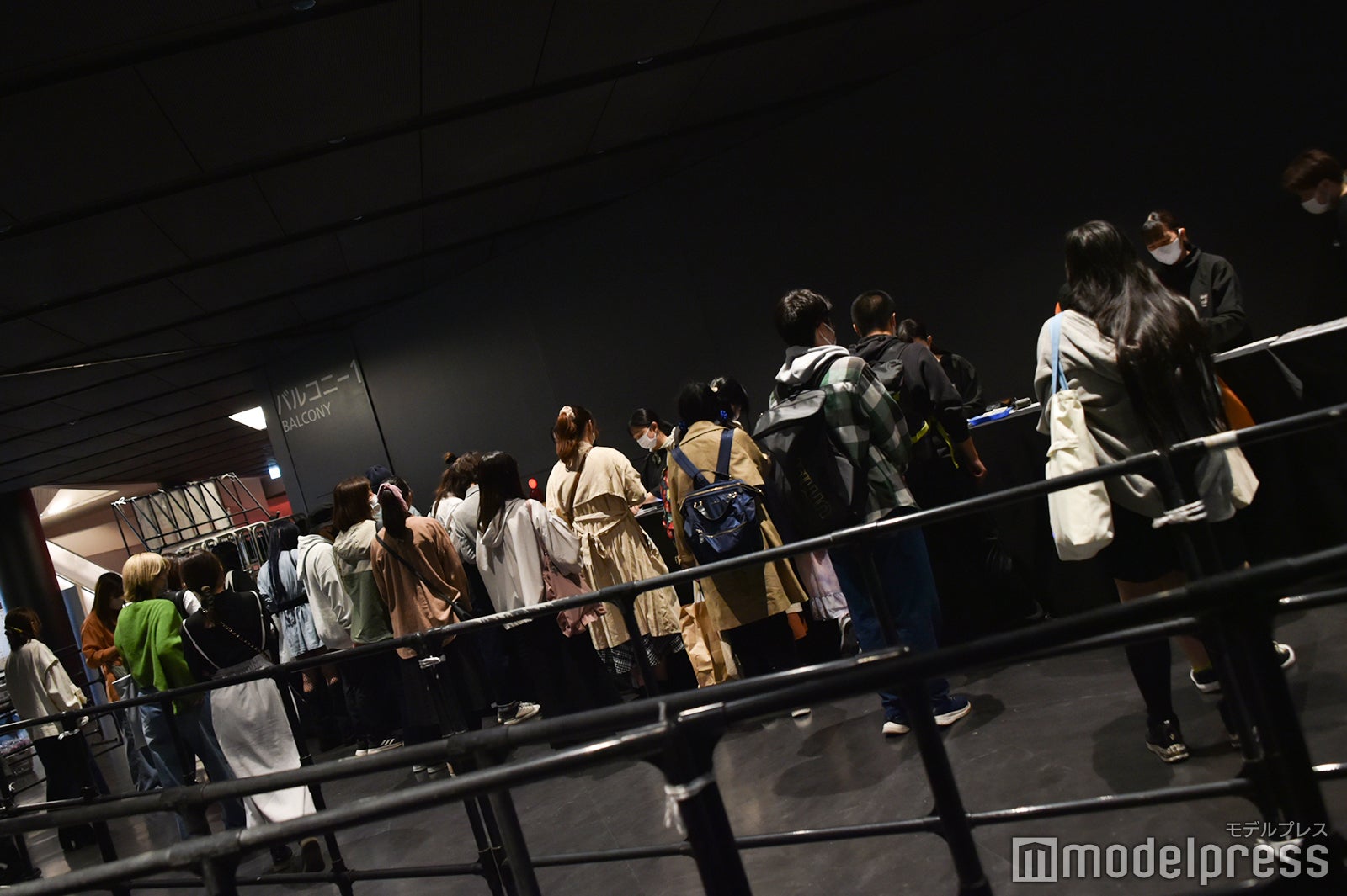 グッズ売り場の様子(C）モデルプレス