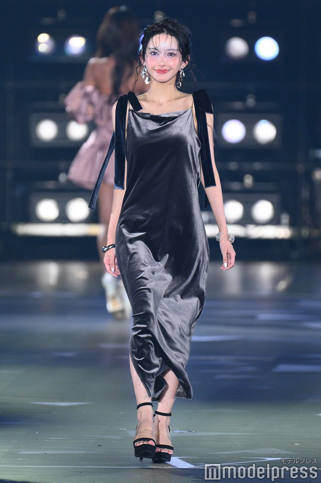 まお（C）モデルプレス